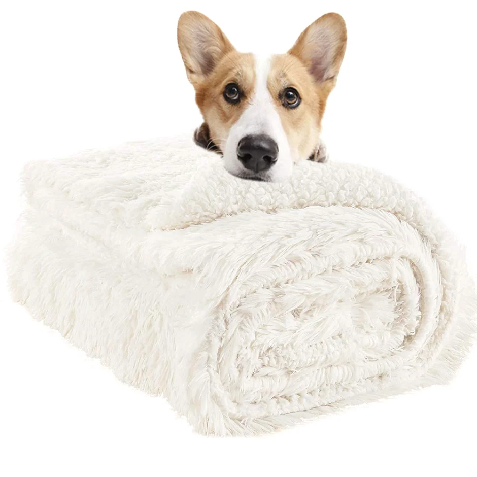LOCHAS Faux Fur Pet Blanket 40 × 60 in, Cream White