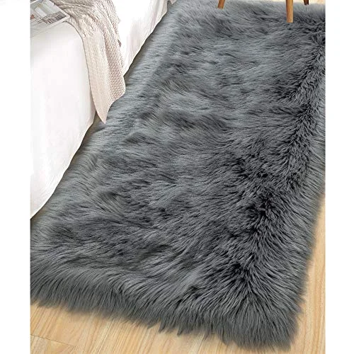 LOCHAS Faux Fur Bedside Rug 2 × 4 ft, Dark Grey
